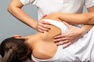Massage bẻ cơ xương khớp liệu có lợi ích thật hay không?
